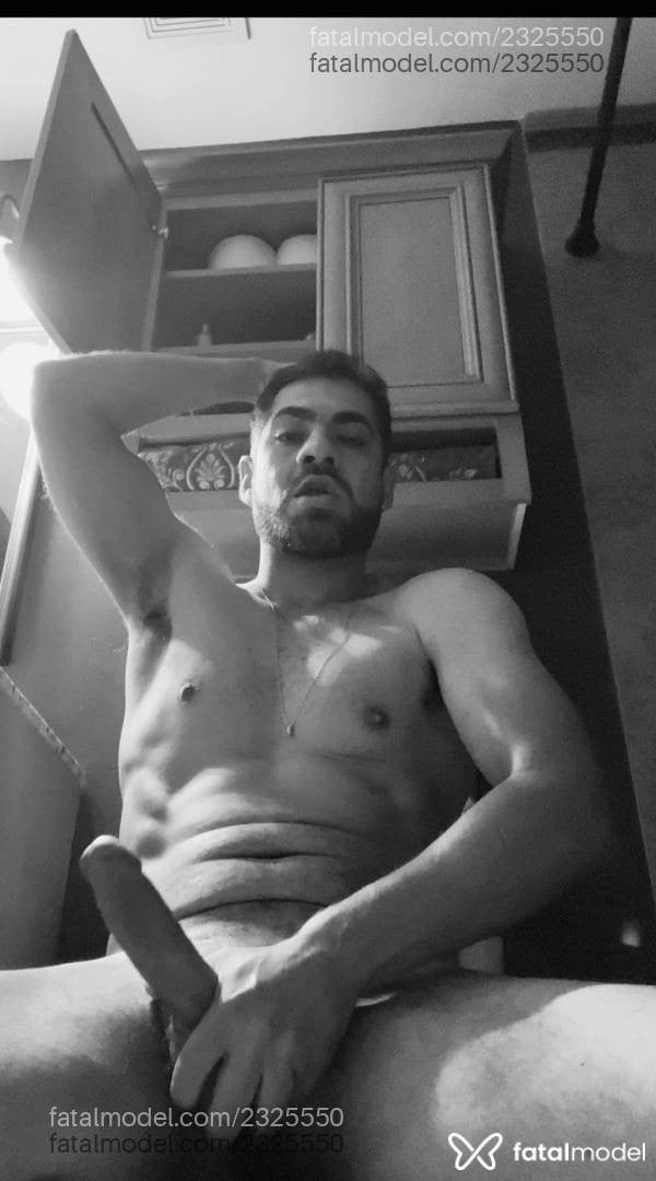 Acompanhante homem com cabelo castanho de olhos azuis em Rio de Janeiro - Sexyguyrj