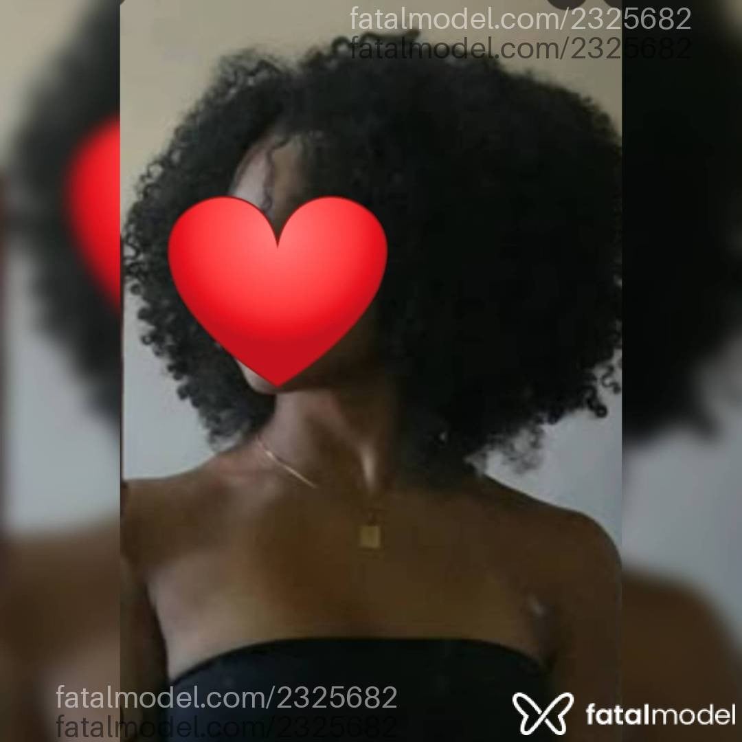 Acompanhante mulher ruiva (o) de olhos castanhos - Lorena Luz