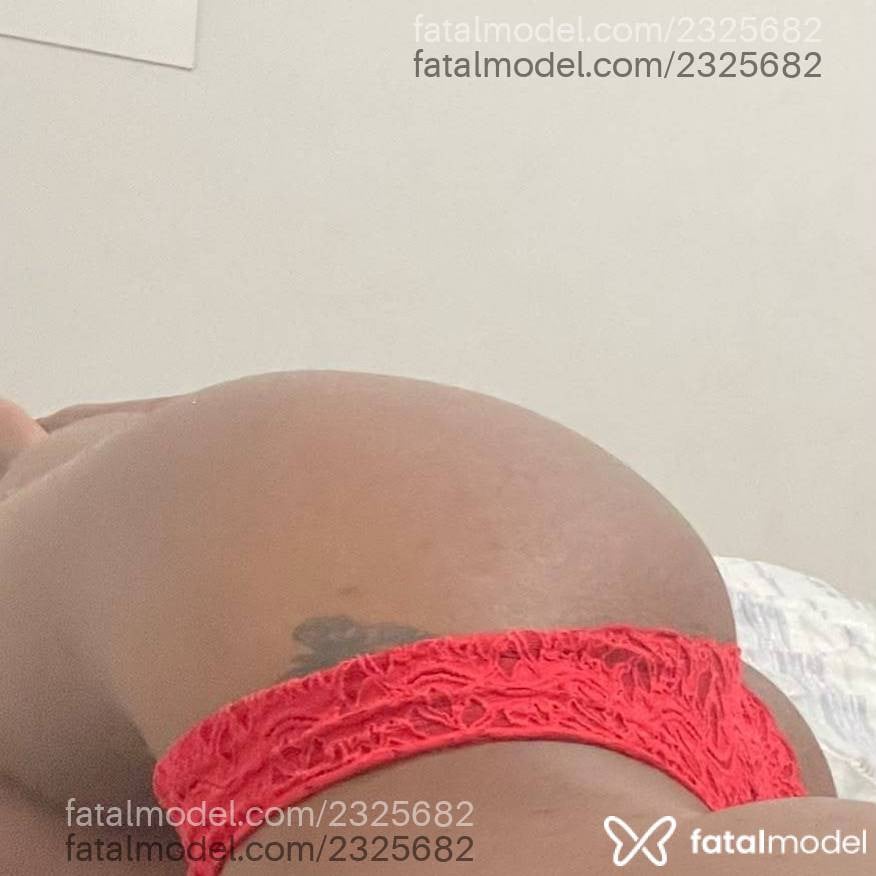 Acompanhante mulher ruiva (o) de olhos castanhos - Lorena Luz