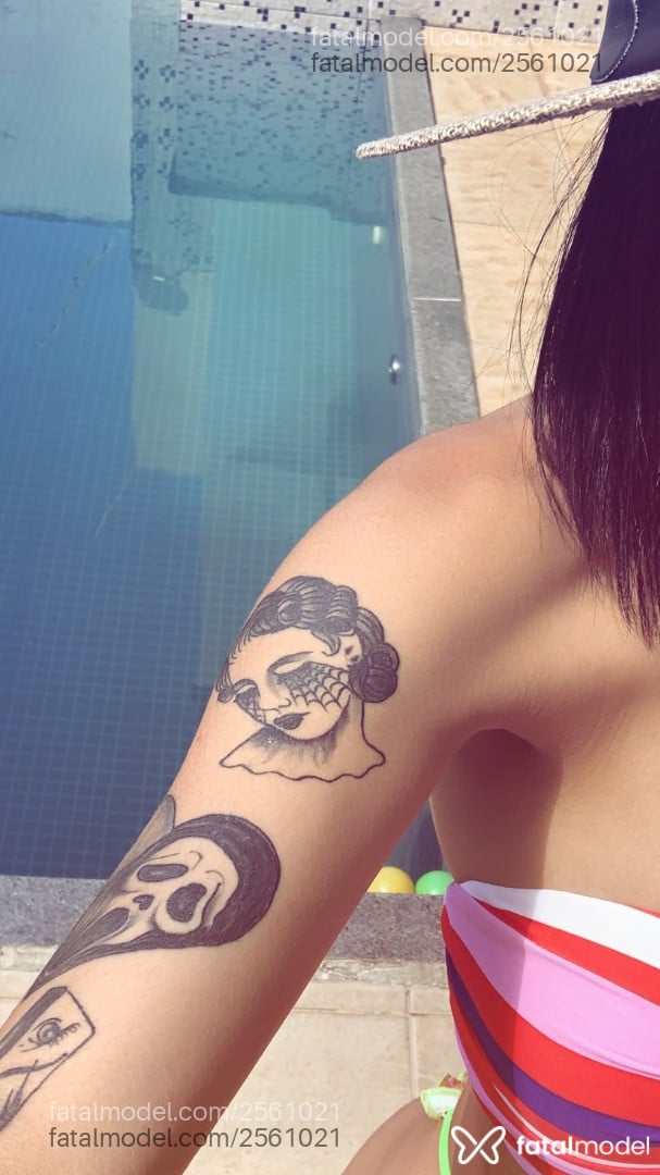 Acompanhante mulher com cabelo castanho de olhos castanhos em Juara - Tifany Vitória
