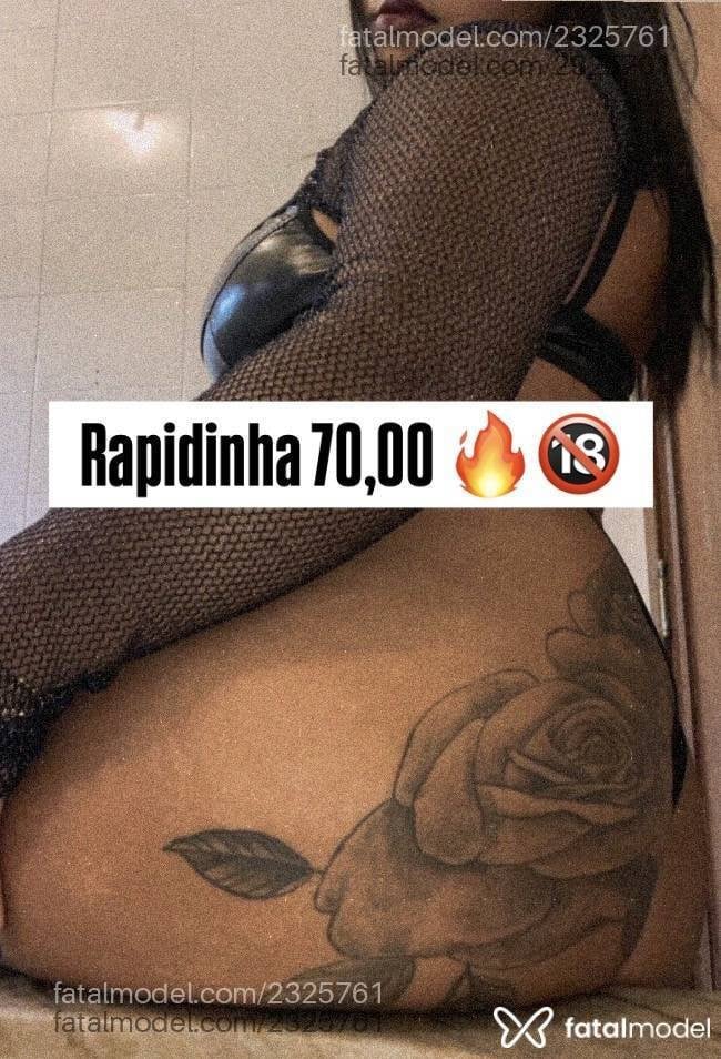 Acompanhante mulher com cabelo castanho de olhos mel em Caxias do Sul - Cris Silva