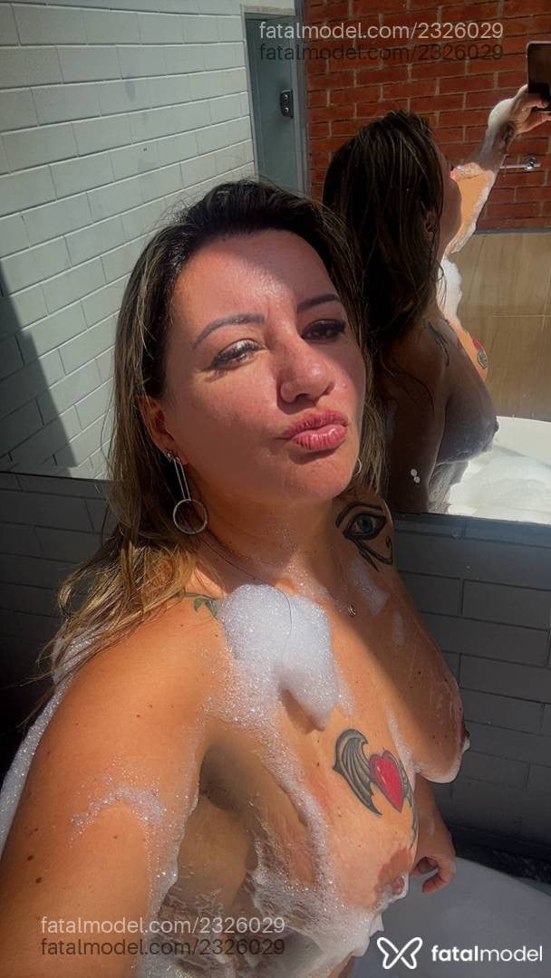Acompanhante mulher loira (o) de olhos castanhos em São Paulo Acompanhante mulher loira (o) de olhos castanhos em São Paulo - Shanty