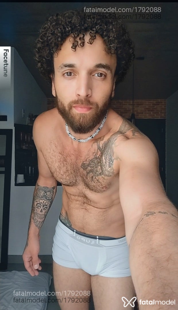 Acompanhante homem com cabelo castanho de olhos castanhos em São Paulo - Ali Saad