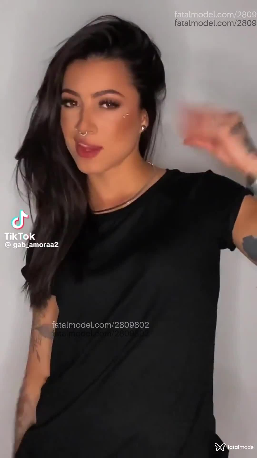 Acompanhante mulher morena (o) de olhos castanhos em Sete Lagoas Acompanhante mulher morena (o) de olhos castanhos em Sete Lagoas - Jennifer Khalifa