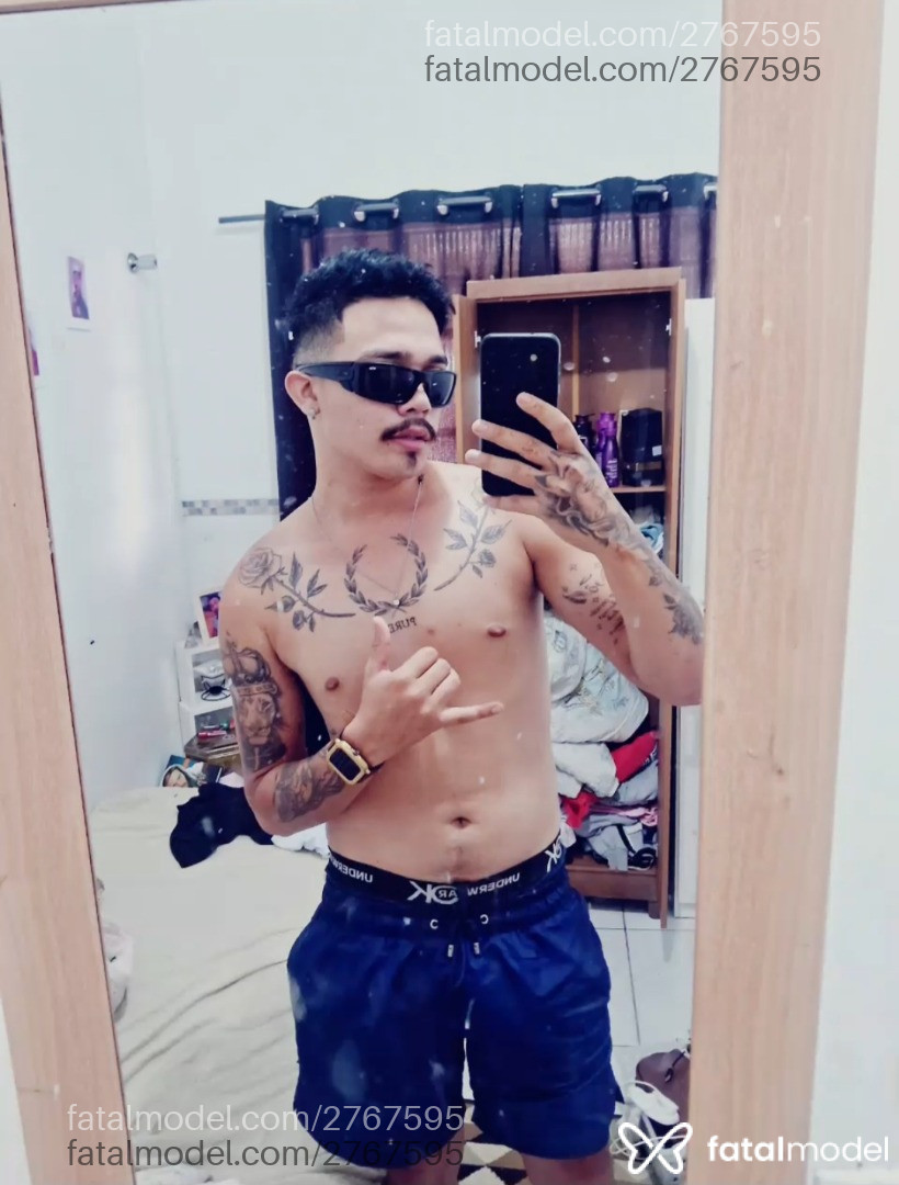 Acompanhante homem morena (o) de olhos pretos em Curitiba - Wuemadson