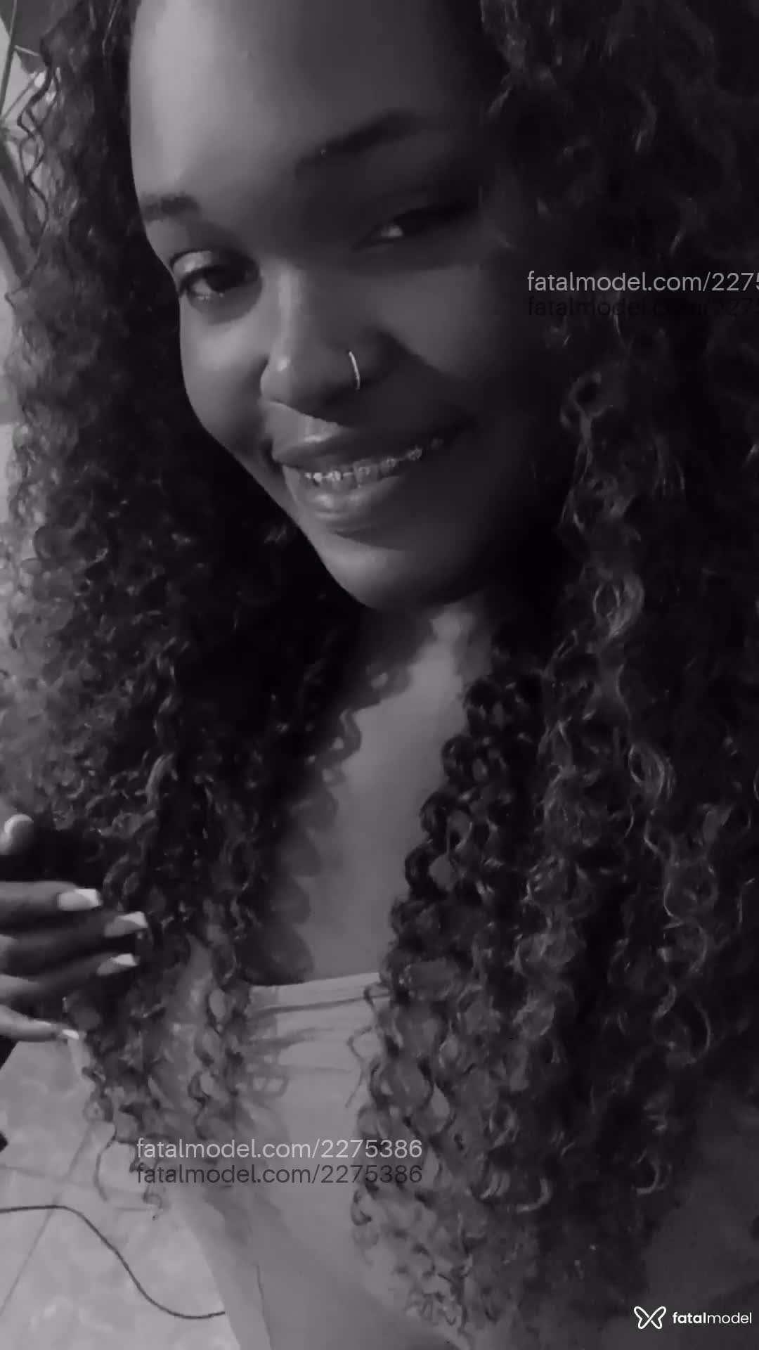Acompanhante mulher com cabelo castanho de olhos castanhos em Rio de Janeiro - Taina Benz