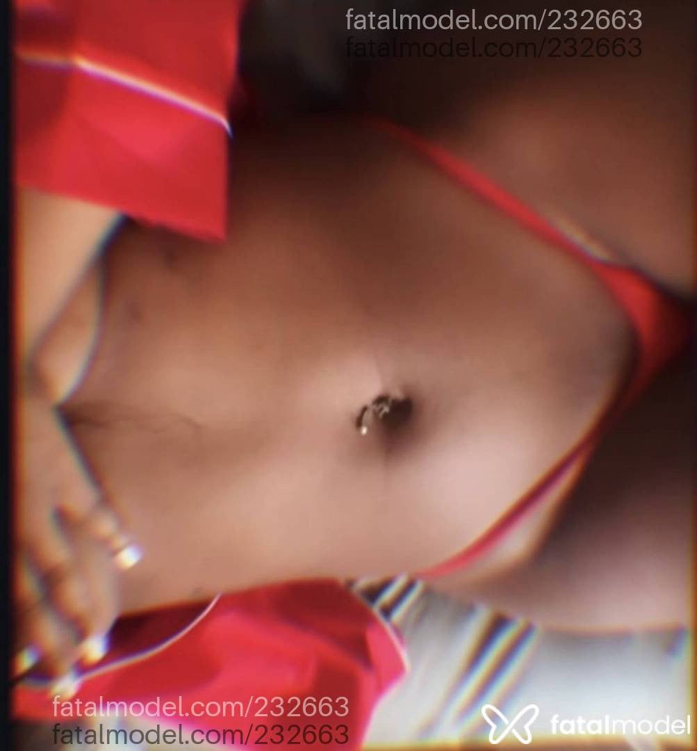 Acompanhante mulher com cabelo castanho de olhos castanhos - Antonella