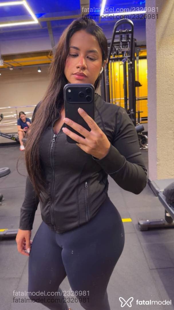 Acompanhante mulher morena (o) de olhos castanhos em Brasília - Júlia