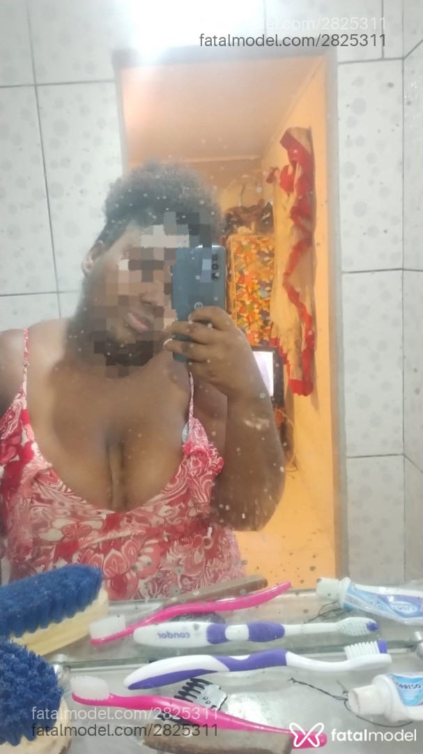 Acompanhante mulher morena (o) de olhos pretos em Volta Redonda - Adriana