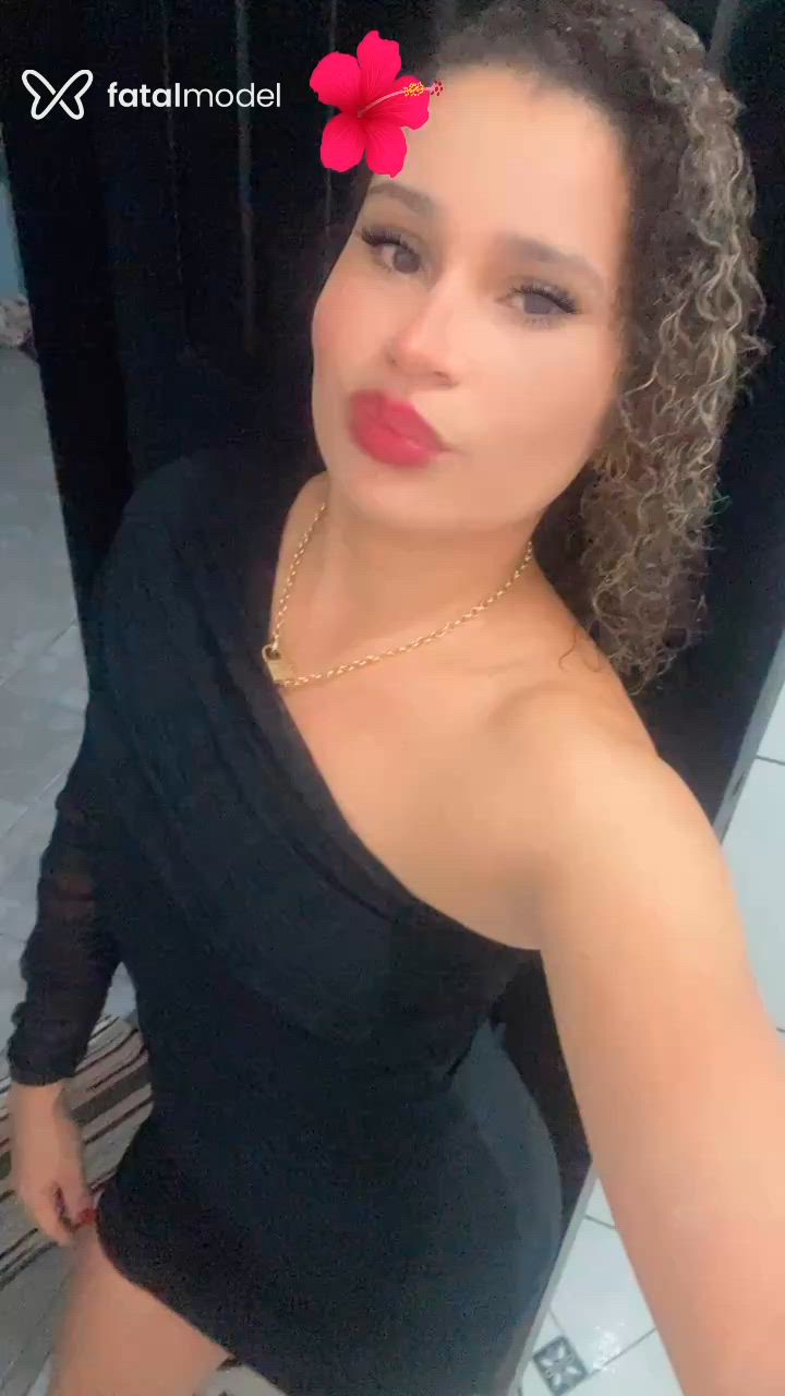 Acompanhante mulher com cabelo castanho de olhos castanhos em Campo Novo do Parecis Acompanhante mulher com cabelo castanho de olhos castanhos em Campo Novo do Parecis - Laura Paixão