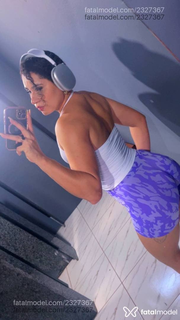 Acompanhante mulher com cabelo castanho de olhos castanhos em Campo Novo do Parecis - Laura Paixão