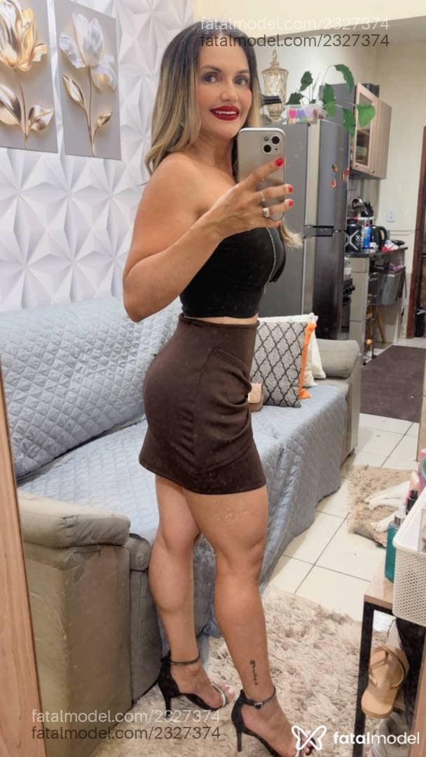 Acompanhante mulher loira (o) de olhos mel em Porto Velho - Jhulie Ferreira