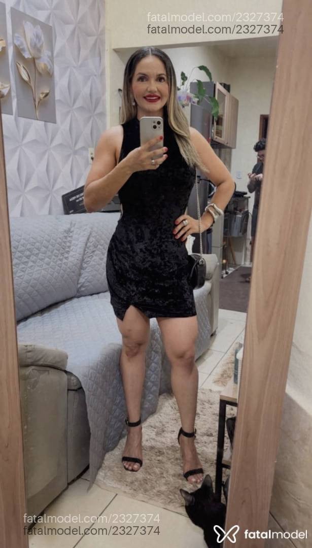 Acompanhante mulher loira (o) de olhos mel em Porto Velho - Jhulie Ferreira
