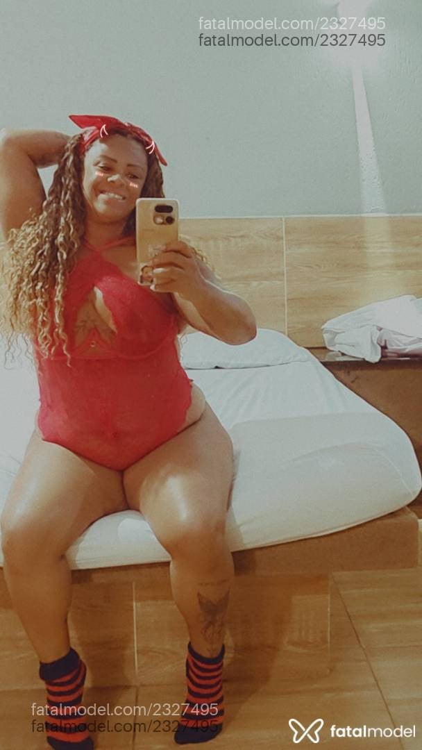 Acompanhante mulher com cabelo castanho de olhos castanhos em Cabo Frio - Girassol
