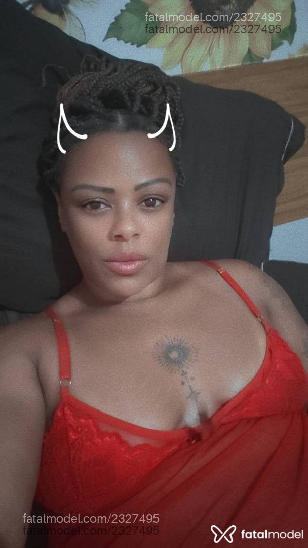 Acompanhante mulher com cabelo castanho de olhos castanhos - Girassol