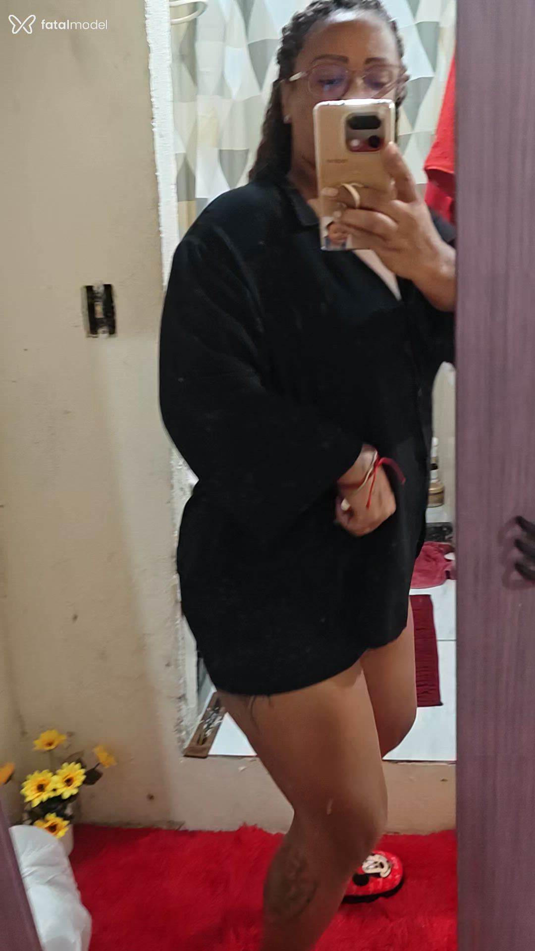 Acompanhante mulher com cabelo castanho de olhos castanhos em Cabo Frio Acompanhante mulher com cabelo castanho de olhos castanhos em Cabo Frio - Girassol