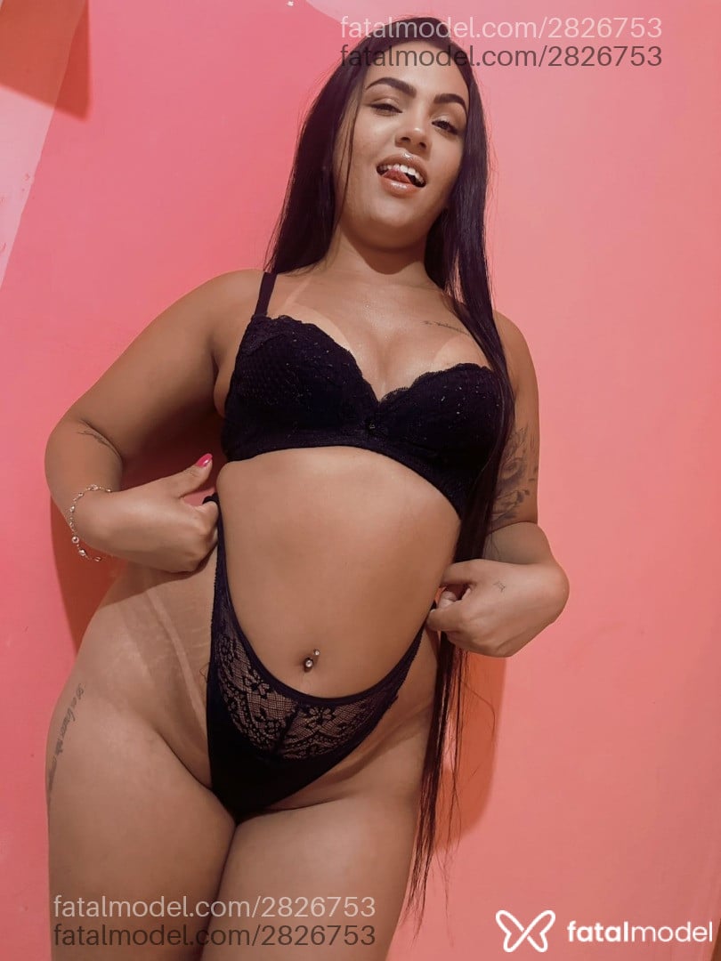 Acompanhante mulher morena (o) de olhos pretos em Virtual Acompanhante mulher morena (o) de olhos pretos em Virtual - Rubby