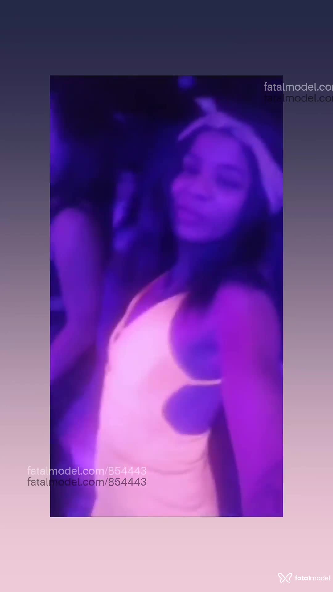Acompanhante mulher morena (o) de olhos castanhos em Cascavel Acompanhante mulher morena (o) de olhos castanhos em Cascavel - Penélope Black