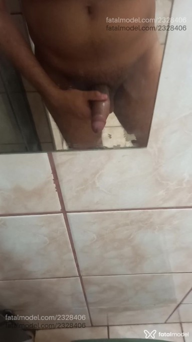 Acompanhante homem morena (o) de olhos castanhos em Ribeirão Preto - Rasteiro