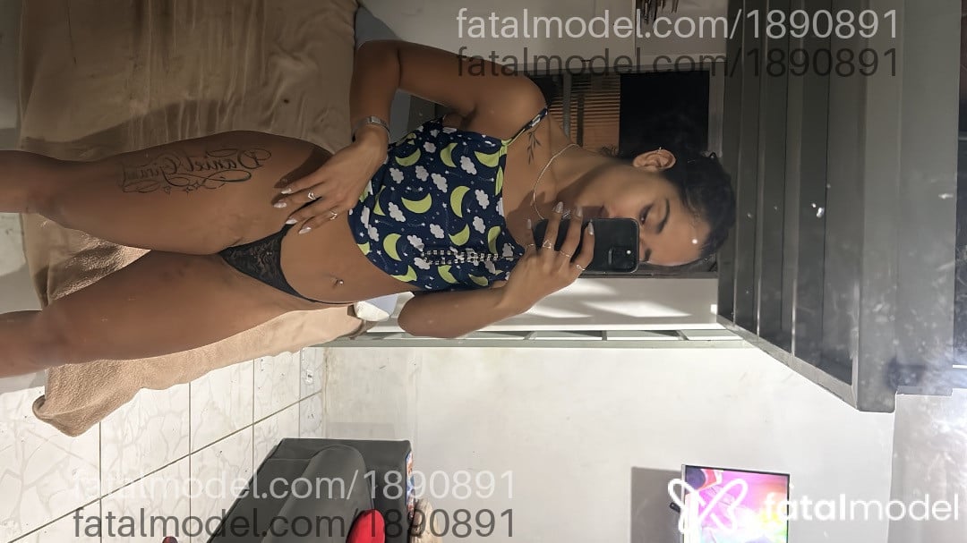 Acompanhante mulher morena (o) de olhos castanhos em Rio de Janeiro - Jeniffer