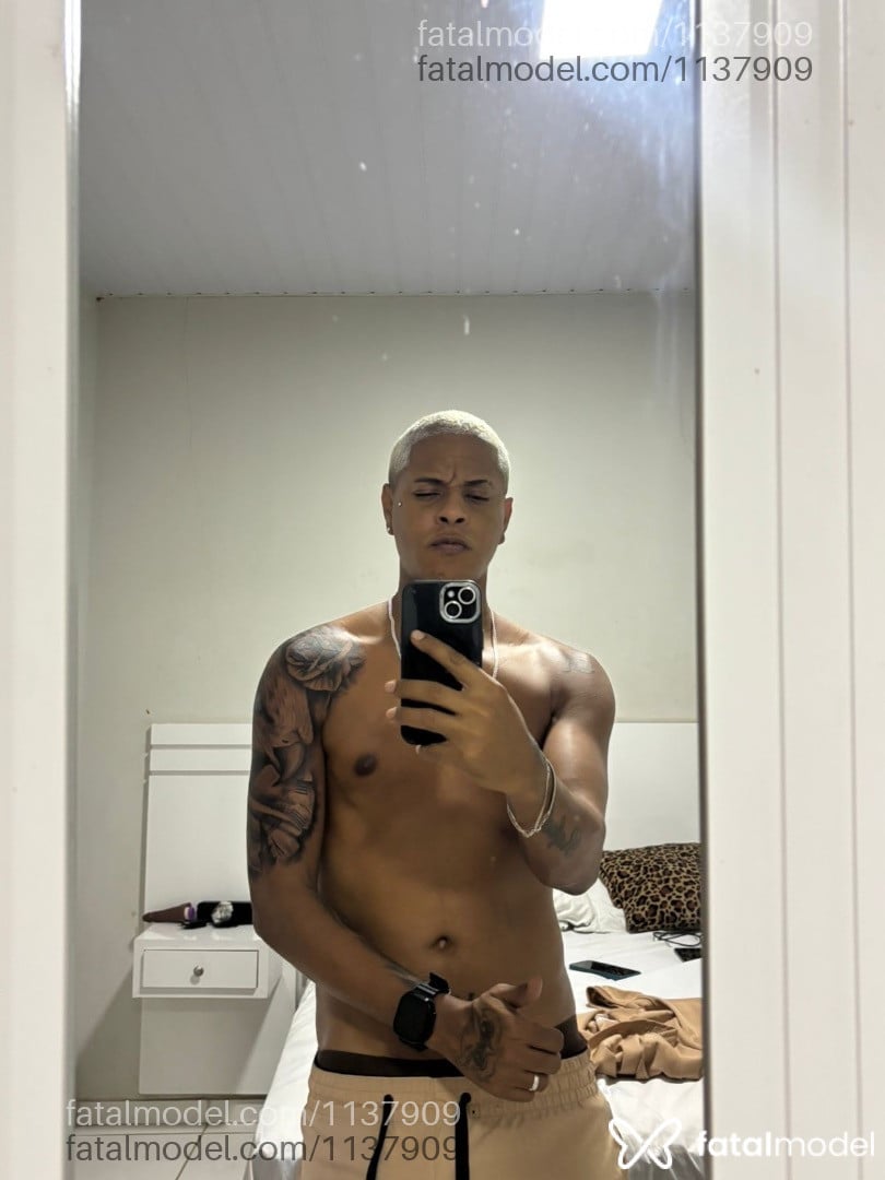 Acompanhante homem morena (o) de olhos pretos em Palmas Acompanhante homem morena (o) de olhos pretos em Palmas - Bruno ferraz