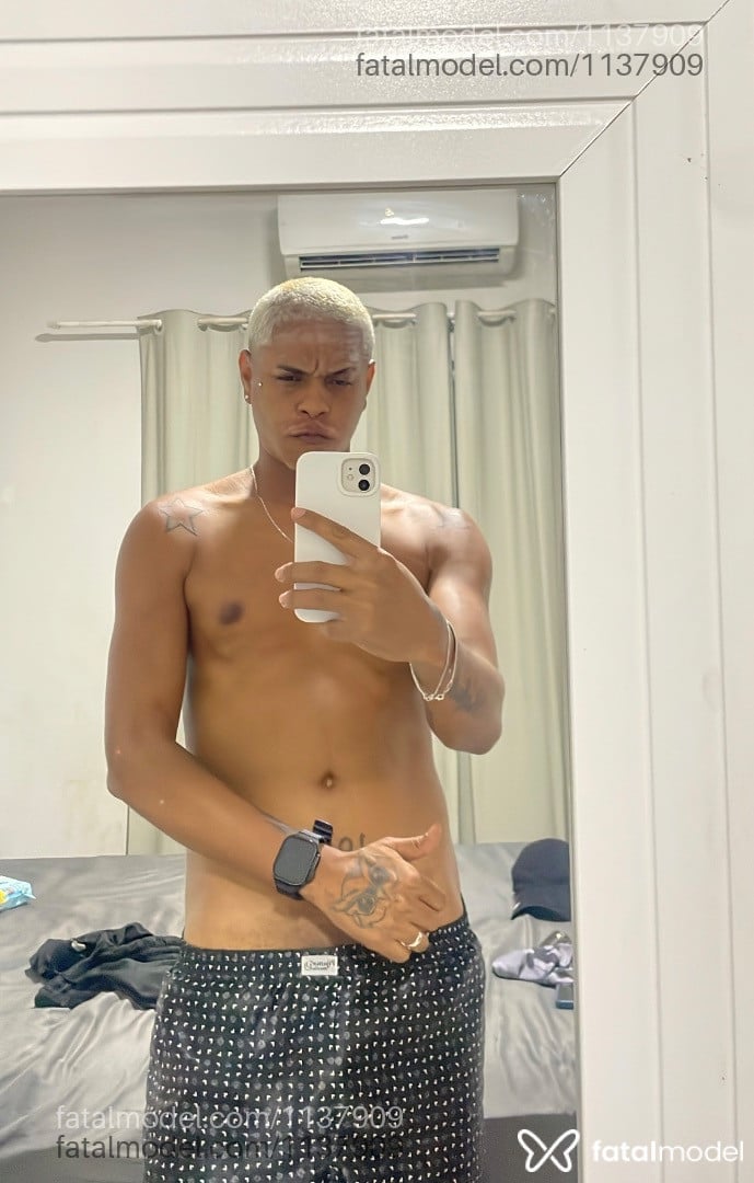 Acompanhante homem morena (o) de olhos pretos em Palmas Acompanhante homem morena (o) de olhos pretos em Palmas - Bruno ferraz