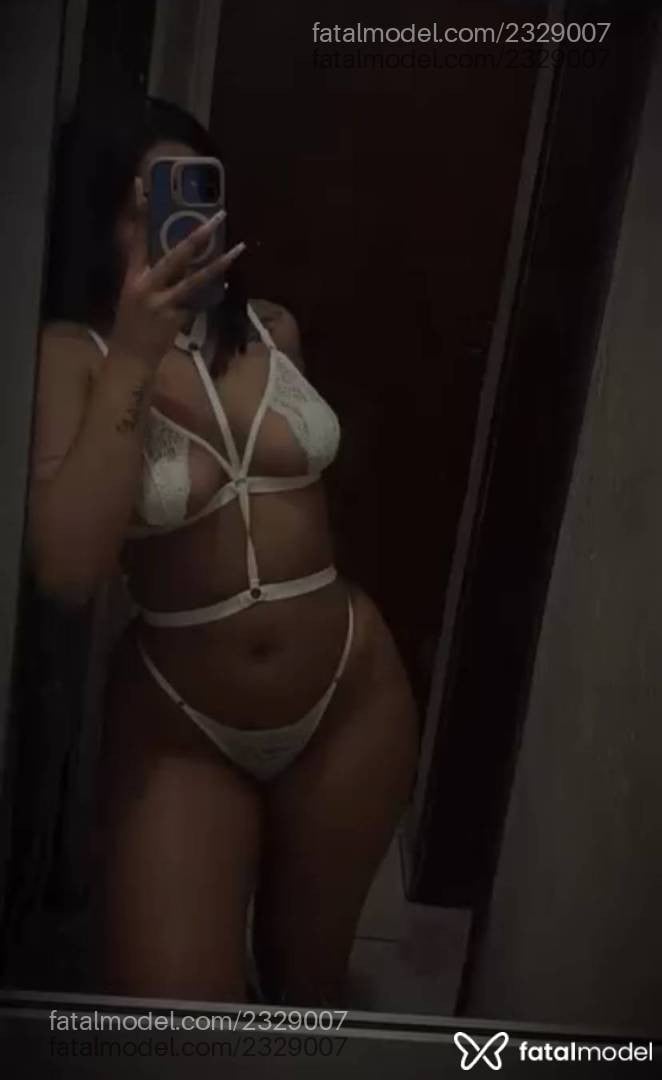 Acompanhante mulher morena (o) de olhos pretos - Gabrielly Vitória