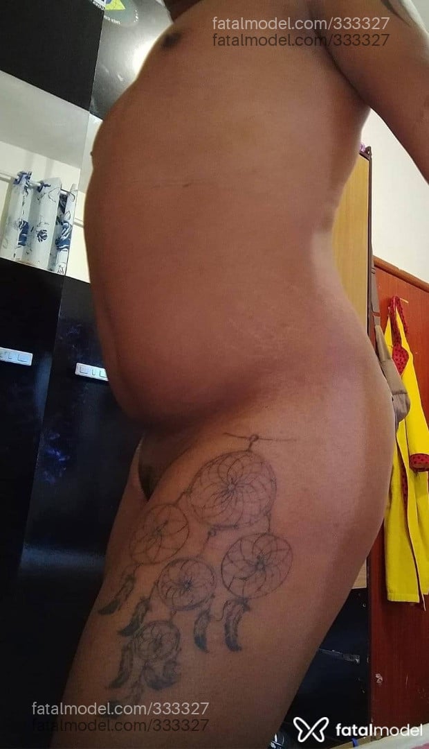 Acompanhante homem morena (o) de olhos castanhos em Três Corações - Depaula