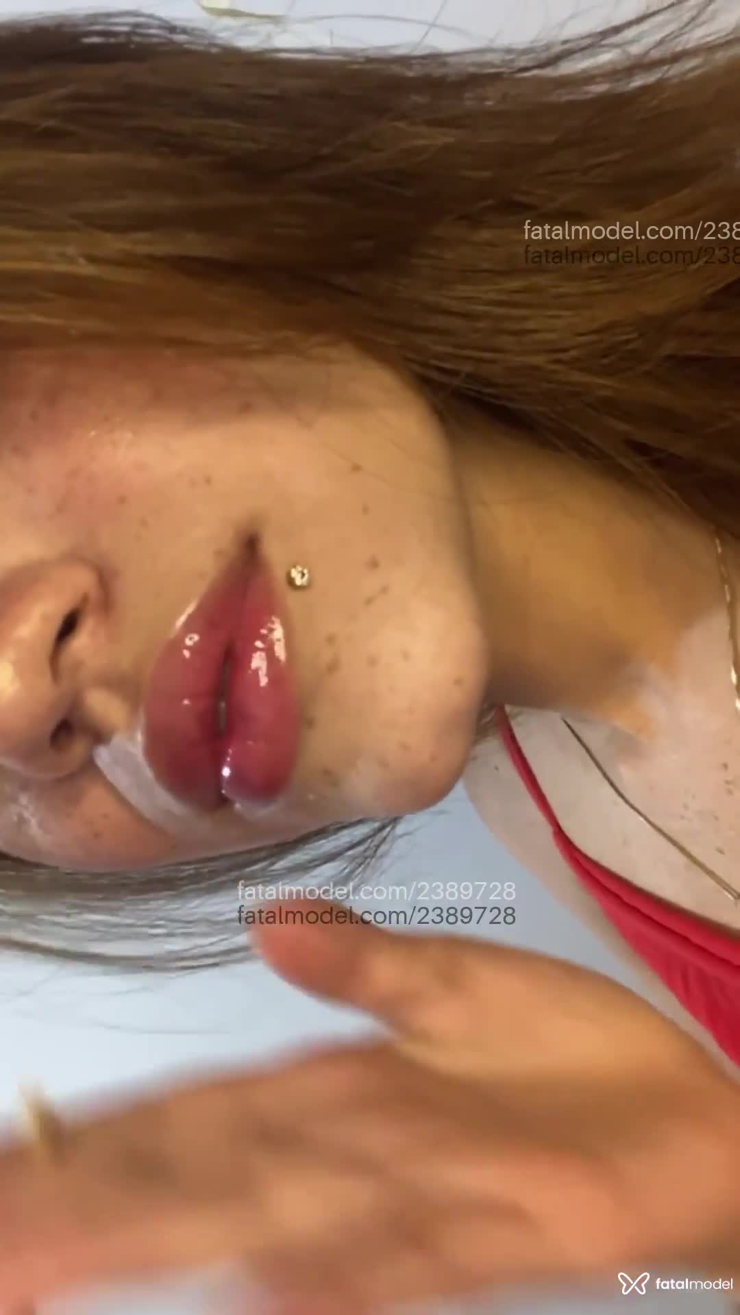 Acompanhante mulher ruiva (o) de olhos pretos em Goiânia - Mel