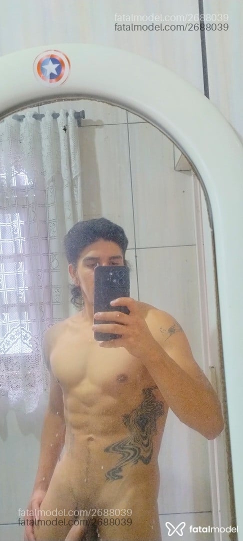 Acompanhante homem morena (o) de olhos pretos em São Paulo - Leitequente