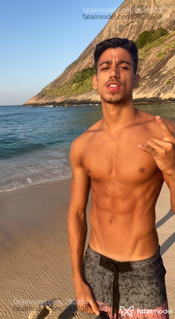 Acompanhante homem morena (o) de olhos pretos em São Paulo - Gabriel
