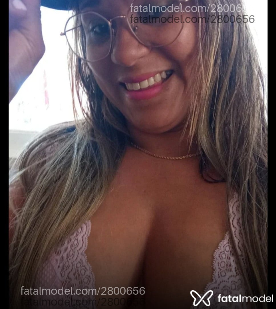 Acompanhante mulher loira (o) de olhos pretos em Ilhota - Fernanda Lopes