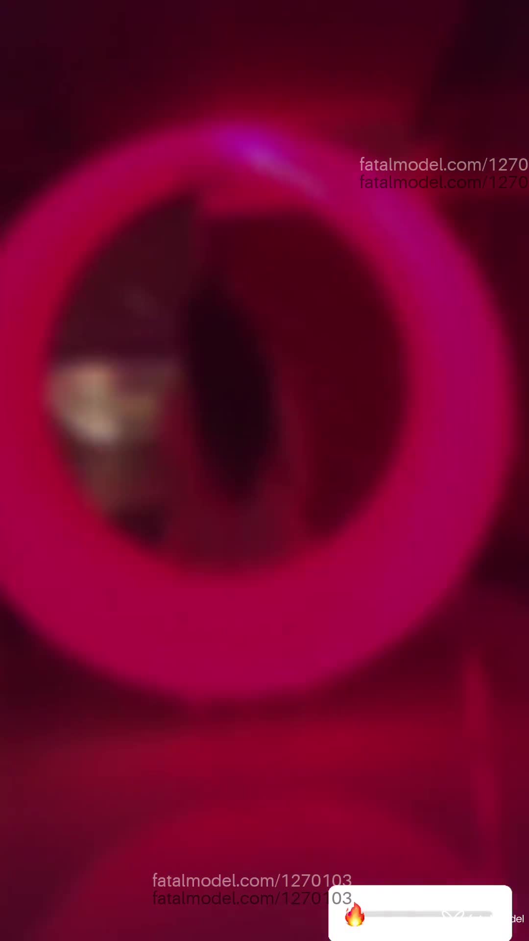 Acompanhante mulher com cabelo castanho de olhos mel - Emillygomes