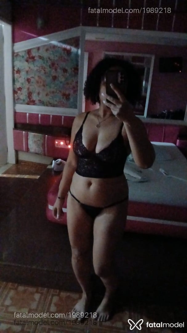 Acompanhante mulher morena (o) de olhos castanhos em Rio de Janeiro - Lunah Martins