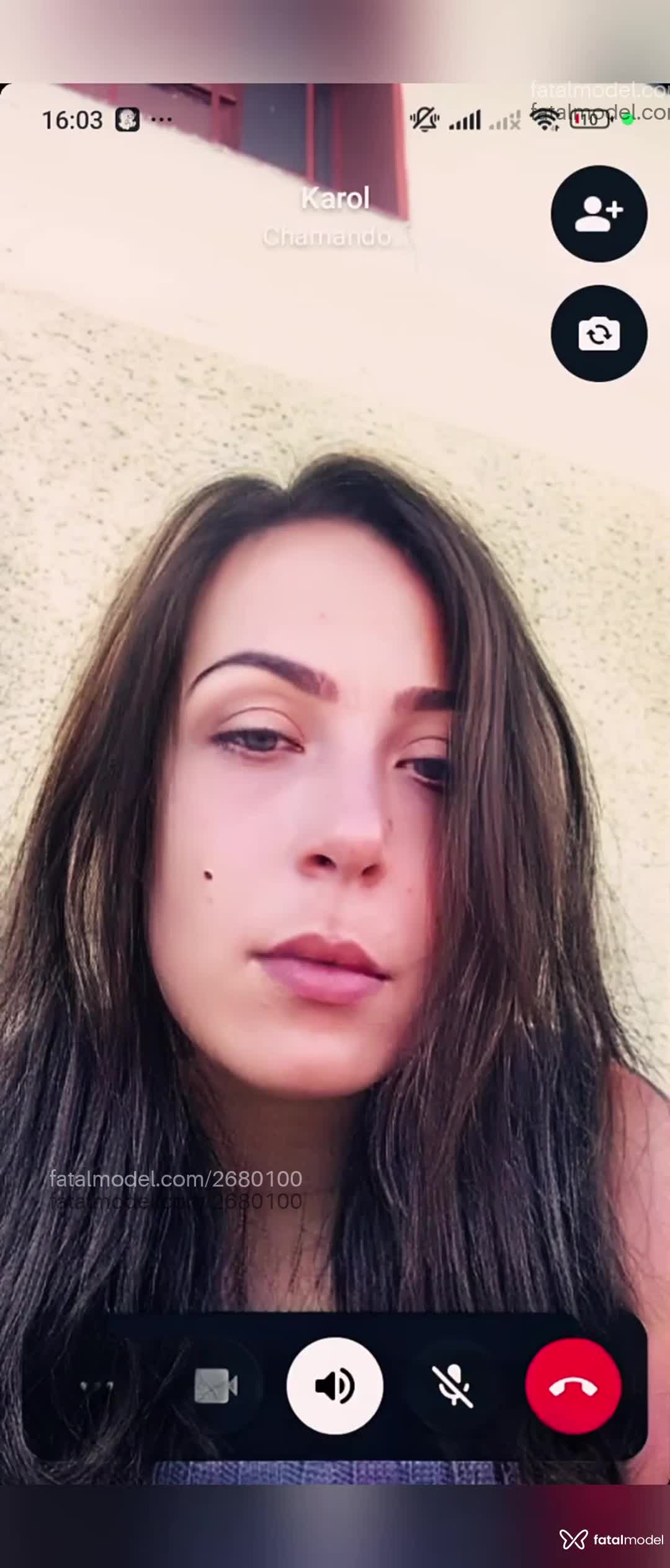 Acompanhante mulher trans com cabelo castanho de olhos azuis em Conceição das Alagoas - Esmeralda