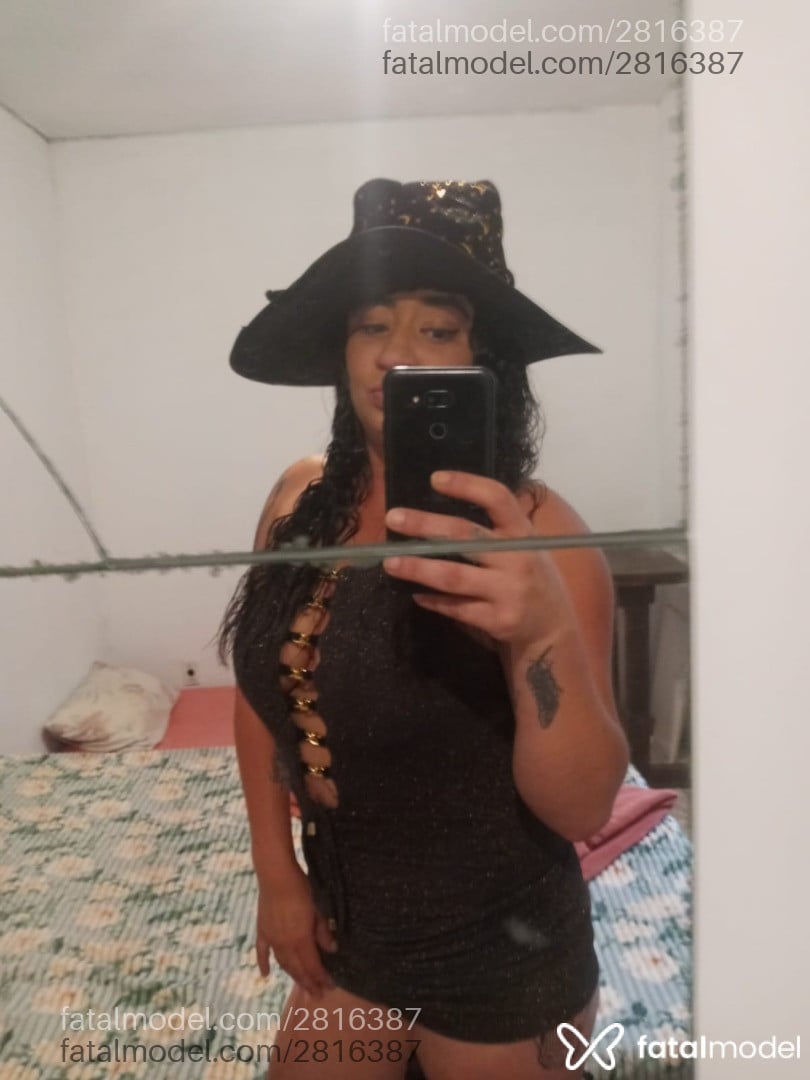 Acompanhante mulher morena (o) de olhos castanhos em Xangri-Lá Acompanhante mulher morena (o) de olhos castanhos em Xangri-Lá - Vick