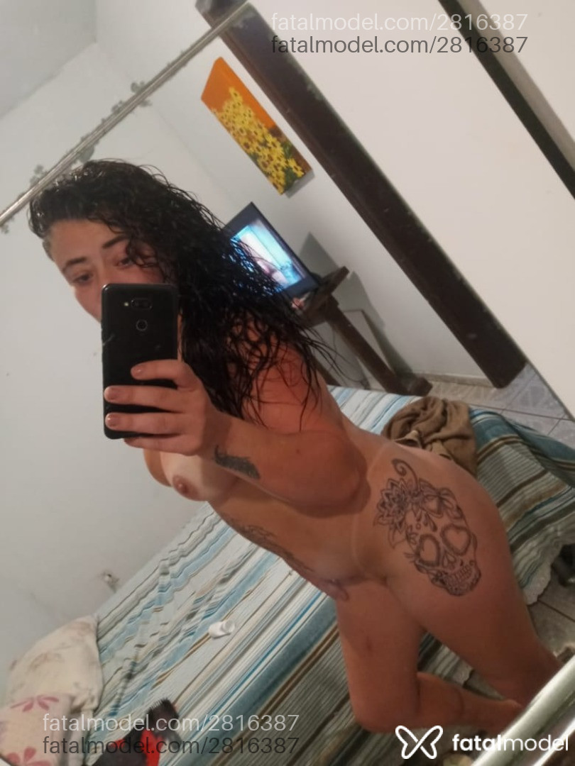 Acompanhante mulher morena (o) de olhos castanhos em Xangri-Lá Acompanhante mulher morena (o) de olhos castanhos em Xangri-Lá - Vick