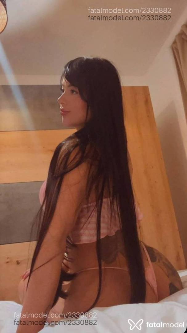 Acompanhante mulher morena (o) de olhos pretos - Agatha Mancinni