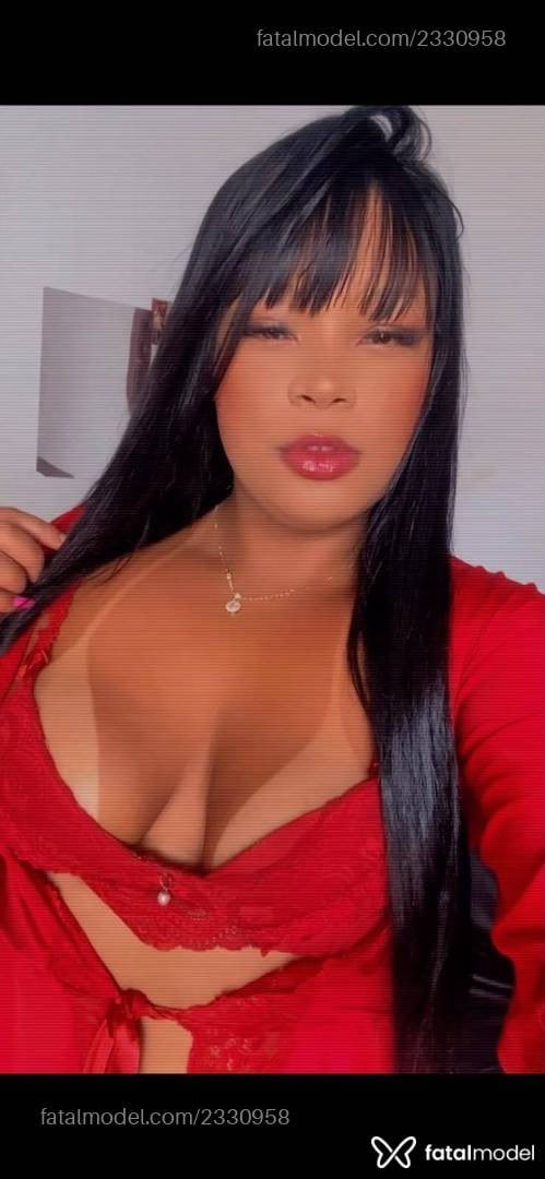 Acompanhante mulher morena (o) de olhos castanhos - Taina Aruana