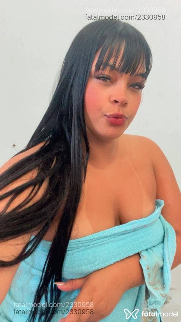 Acompanhante mulher morena (o) de olhos castanhos - Taina Aruana
