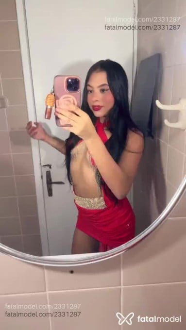 Acompanhante mulher morena (o) de olhos pretos em Navegantes - Julieta