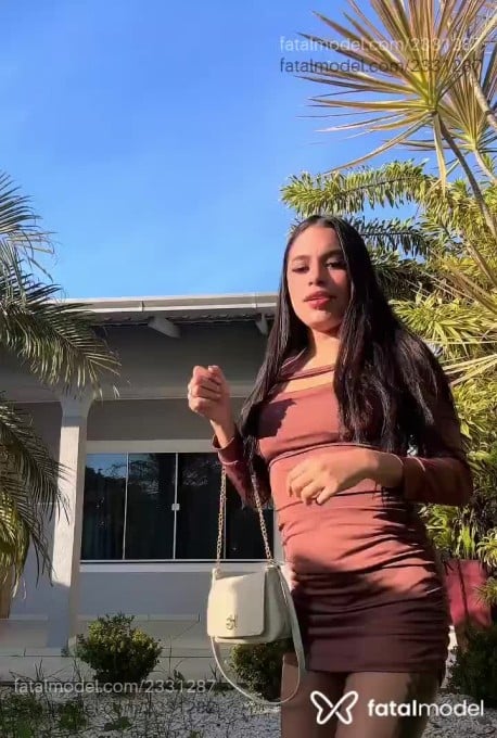 Acompanhante mulher morena (o) de olhos pretos em Navegantes - Julieta