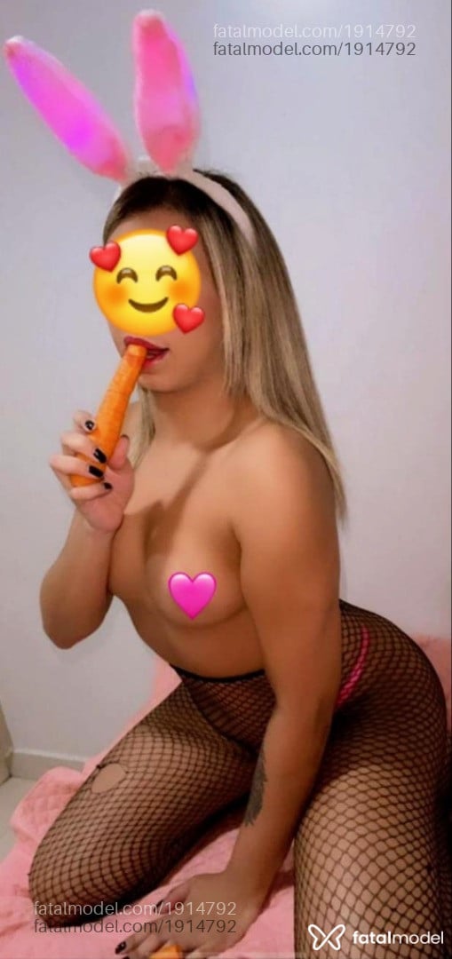 Acompanhante mulher loira (o) de olhos castanhos em Marau - Fernanda