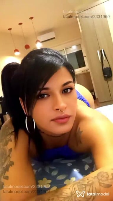 Acompanhante mulher trans morena (o) de olhos castanhos em Bagé - Pyetra Bennett