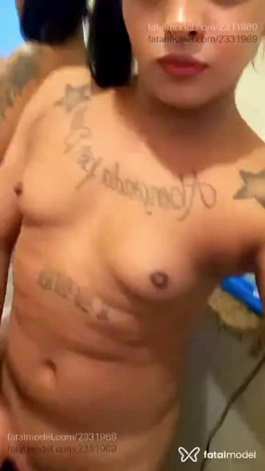 Acompanhante mulher trans morena (o) de olhos castanhos em Bagé - Pyetra Bennett