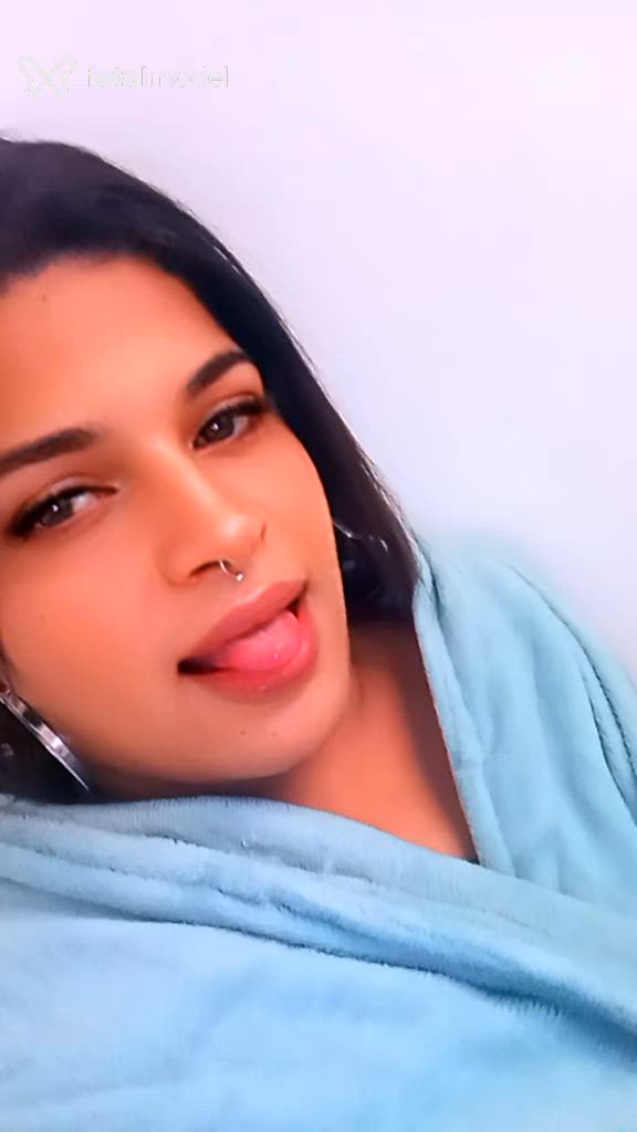 Acompanhante mulher trans morena (o) de olhos castanhos em Bagé Acompanhante mulher trans morena (o) de olhos castanhos em Bagé - Pyetra Bennett