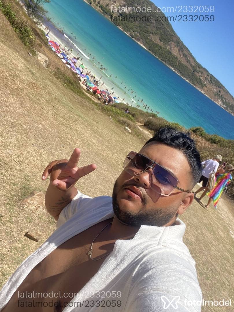 Acompanhante homem morena (o) de olhos castanhos em Cabo Frio - Miguel