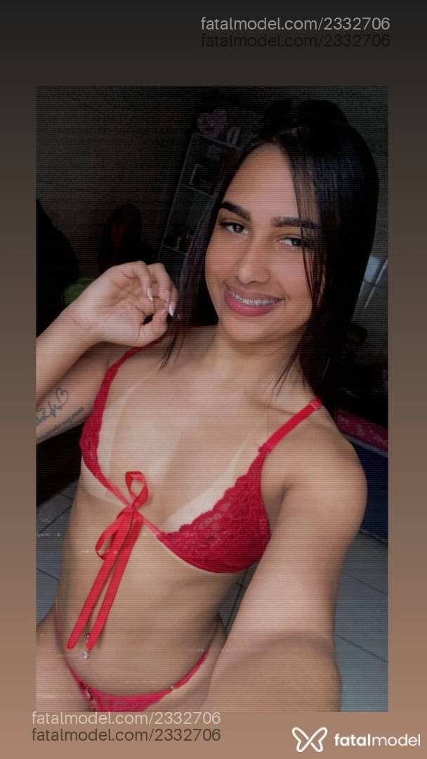 Acompanhante mulher morena (o) de olhos castanhos - Sofia Lins