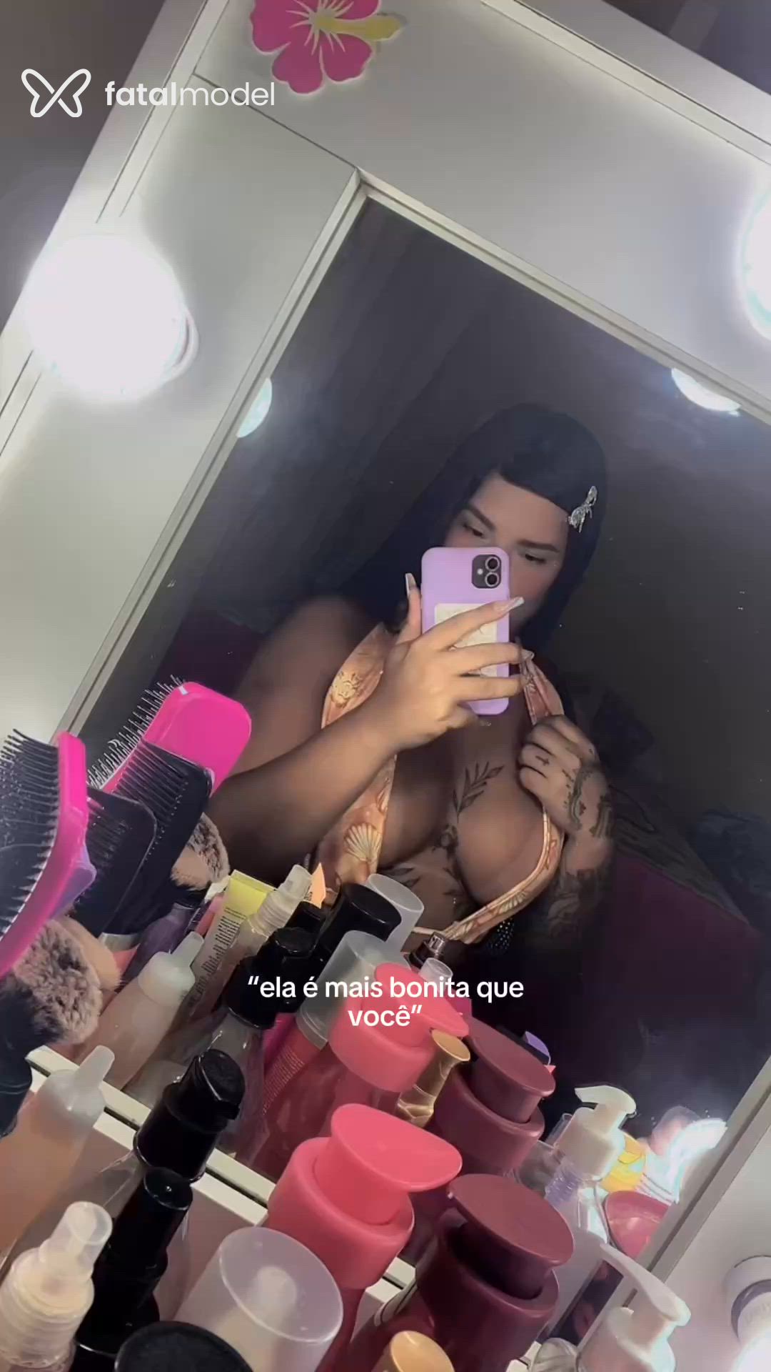 Acompanhante mulher trans morena (o) de olhos castanhos - Yasmin Acompanhante mulher trans morena (o) de olhos castanhos - Yasmin