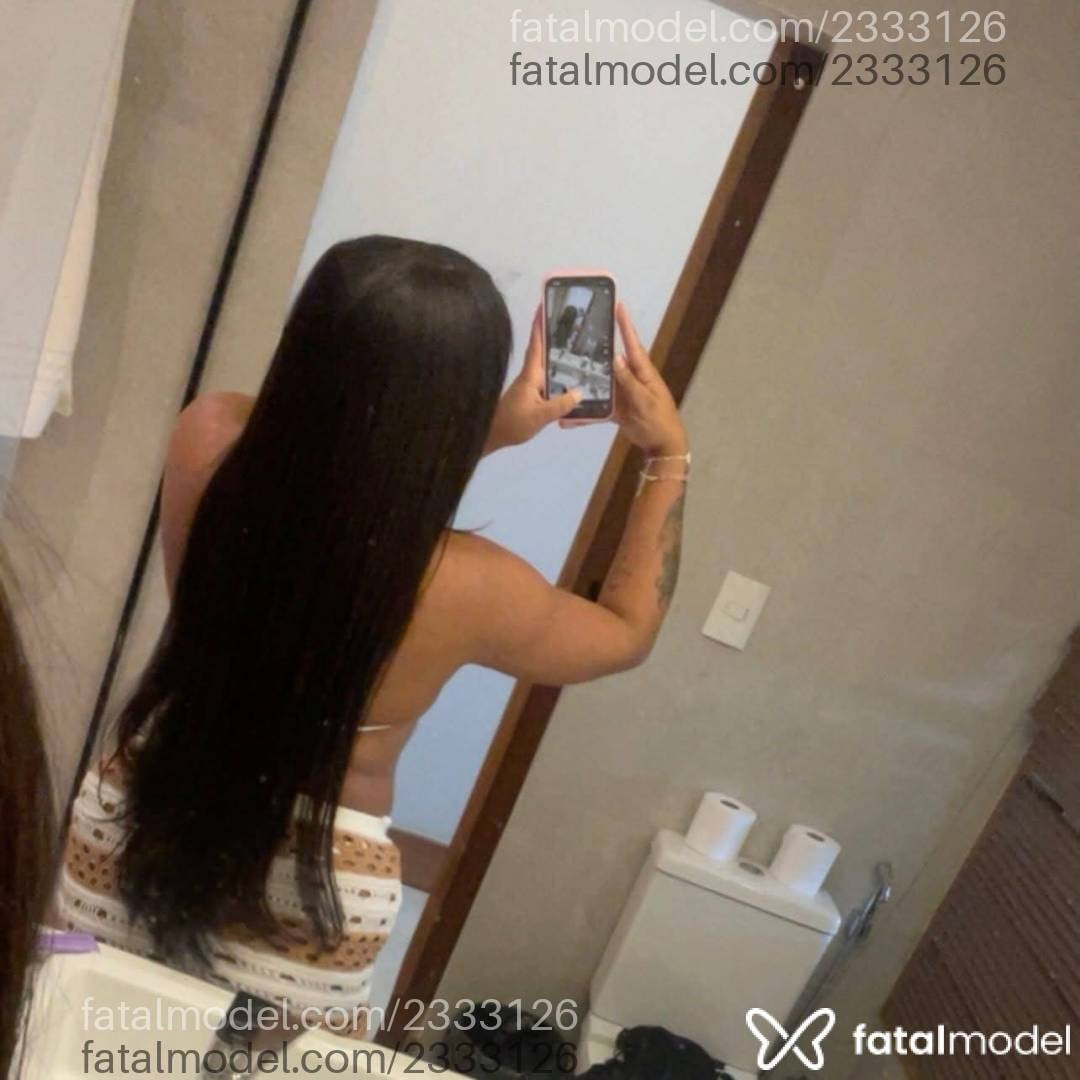 Acompanhante mulher morena (o) de olhos verdes - Gaaby